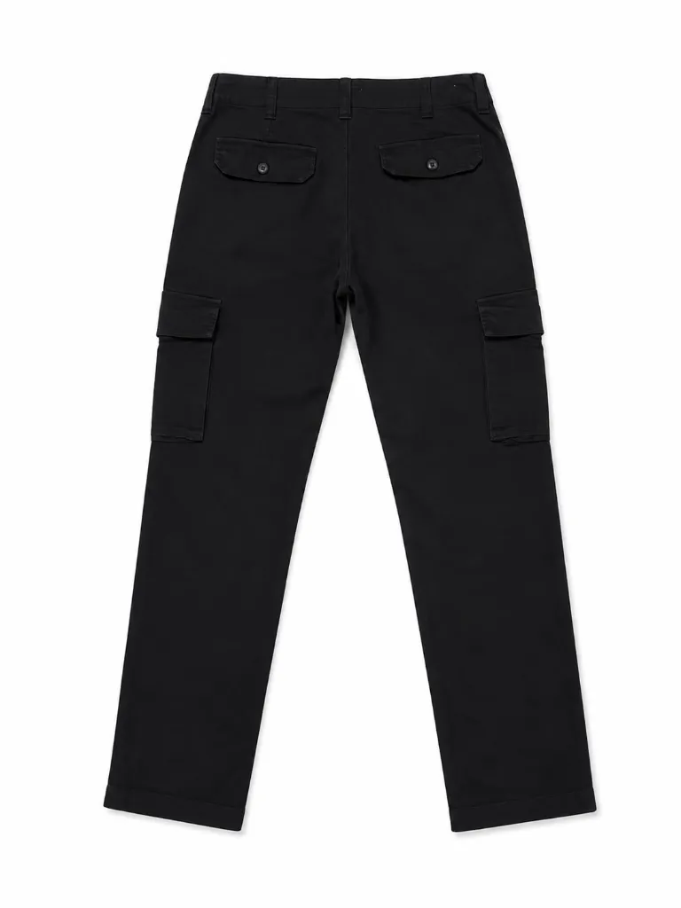Pantalon negro cargo back.webp